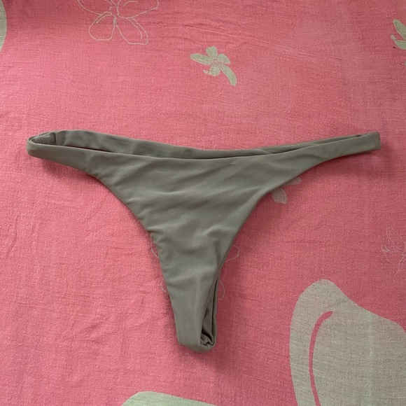 Benoa - Picture 1 of 1